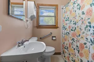 907 4th St, Harvard, IL 60033 - Photo 14