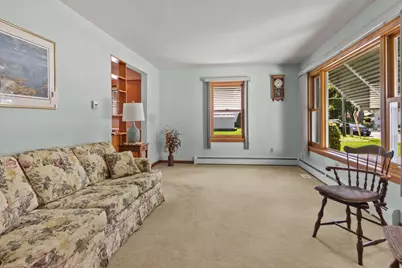 907 4th Street, Harvard, IL 60033 - Photo 4
