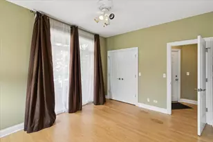 7246 N Oakley Ave, Chicago, IL 60645 - Photo 12