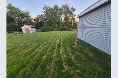 861 Campbell Avenue, Calumet City, IL 60409 - Photo 2