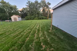 861 Campbell Ave, Calumet City, IL 60409 - Photo 2