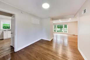 318 S Hale St, Palatine, IL 60067 - Photo 8
