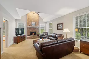 8207 Red Bark Ln, Cary, IL 60013 - Photo 16