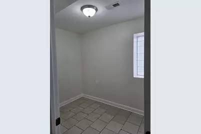 2416 S Sawyer Avenue #GARDEN-FRONT, Chicago, IL 60623 - Photo 6