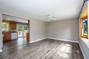 2312 Briar Ln, Lindenhurst, IL 60046 - Photo 2
