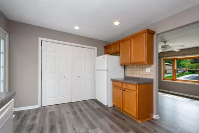 2312 Briar Lane, Lindenhurst, IL 60046 - Photo 6