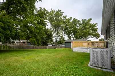 2312 Briar Lane, Lindenhurst, IL 60046 - Photo 26