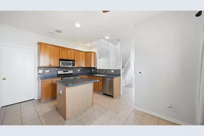 16146 Huron Street, Crest Hill, IL 60403 - Photo 6