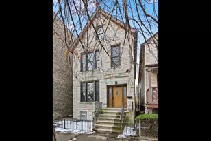 1730 N Wilmot Ave, Chicago, IL 60647 - Photo 2