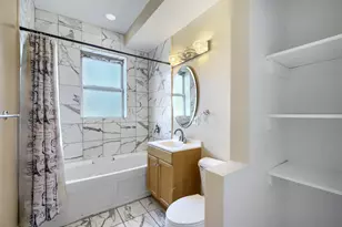 7724 S Cornell Ave, Chicago, IL 60649 - Photo 16