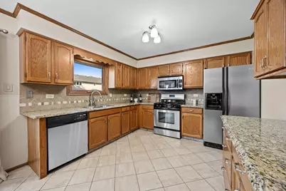 20W456 Westminster Drive, Downers Grove, IL 60516 - Photo 8