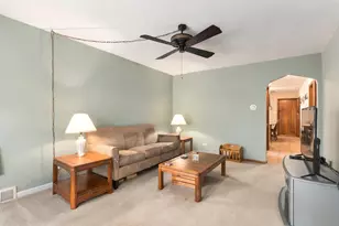 5340 S McVicker Ave, Chicago, IL 60638 - Photo 4