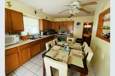 909 Prescott Street, Waukegan, IL 60085 - Photo 4