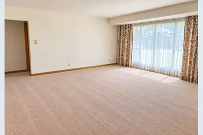 174 Linden Lane, Chicago Heights, IL 60411 - Photo 4