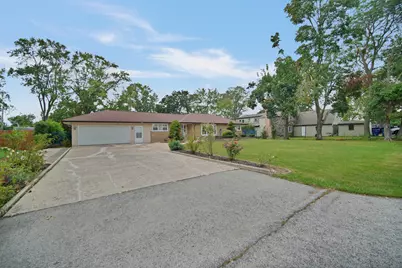 2244 205th Street, Chicago Heights, IL 60411 - Photo 2
