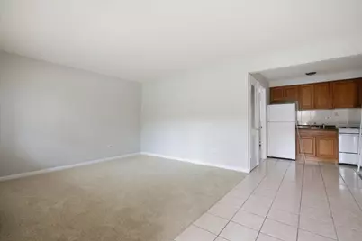 6256 W 64th Place #102, Chicago, IL 60638 - Photo 2
