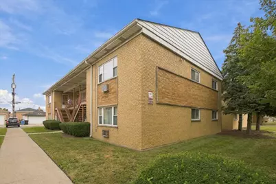 6206 W 64th Place #102, Chicago, IL 60638 - Photo 1