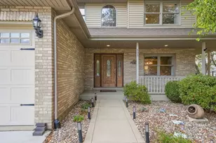 505 Buckingham Pl, Shorewood, IL 60404 - Photo 2