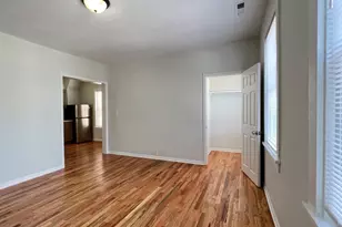 1151 W 19th St, Chicago, IL 60608 - Photo 4