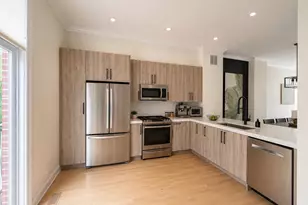 855 N May St, Chicago, IL 60642 - Photo 2
