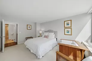 222 E Pearson St, Chicago, IL 60611 - Photo 20