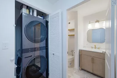222 E Pearson Street #1901, Chicago, IL 60611 - Photo 18