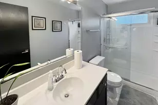 324 Chesapeake Ln, Bloomingdale, IL 60108 - Photo 22
