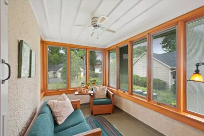 310 N Delaplaine Road, Riverside, IL 60546 - Photo 16