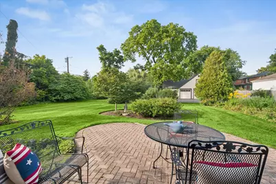 310 N Delaplaine Road, Riverside, IL 60546 - Photo 32