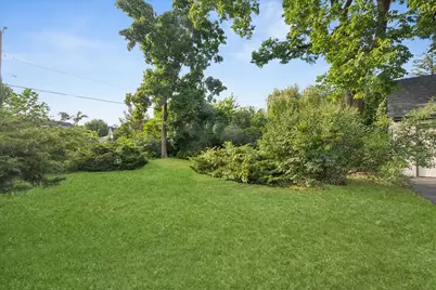 310 N Delaplaine Road, Riverside, IL 60546 - Photo 28