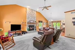 2367 N 4060th Rd, Sheridan, IL 60551 - Photo 18