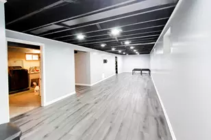 5652 S Parkside Ave, Chicago, IL 60638 - Photo 14