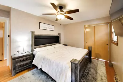 5652 S Parkside Avenue, Chicago, IL 60638 - Photo 10