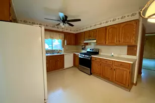2271 Fitchome St, Aurora, IL 60506 - Photo 6