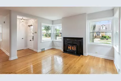[Address not provided], River Forest, IL 60305 - Photo 2