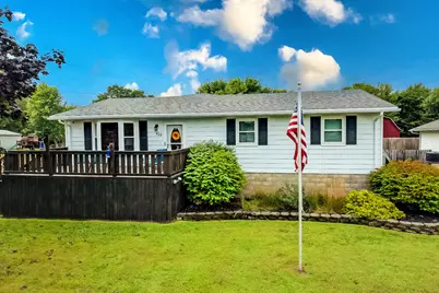 809 N Market Street, Watseka, IL 60970 - Photo 1