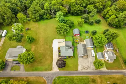 809 N Market Street, Watseka, IL 60970 - Photo 38