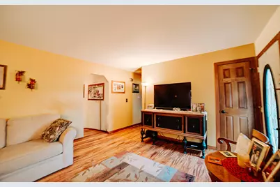 809 N Market Street, Watseka, IL 60970 - Photo 10
