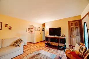 809 N Market St, Watseka, IL 60970 - Photo 10