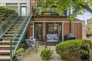 1812 S Clark St, Chicago, IL 60616 - Photo 2