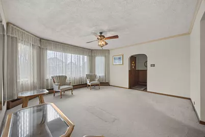 7753 W Elmgrove Drive, Elmwood Park, IL 60707 - Photo 4