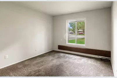 566 Somerset Lane #4, Crystal Lake, IL 60014 - Photo 14