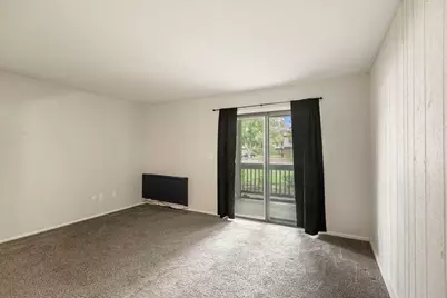 566 Somerset Lane #4, Crystal Lake, IL 60014 - Photo 8