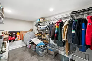 2237 W Lyndale St, Chicago, IL 60647 - Photo 32