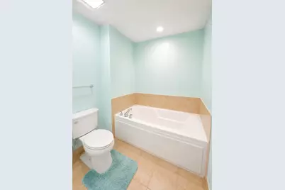 8828 Niles Center Road #301, Skokie, IL 60077 - Photo 12