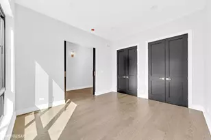 4708 Laurel Ave, Glenview, IL 60025 - Photo 6