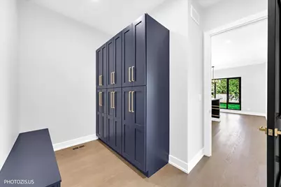 4708 Laurel Avenue, Glenview, IL 60025 - Photo 18