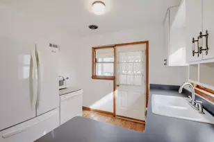 4134 W 58th St, Chicago, IL 60629 - Photo 8