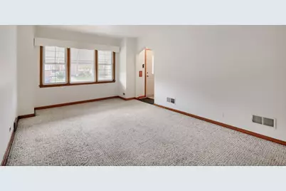 4134 W 58th Street, Chicago, IL 60629 - Photo 4