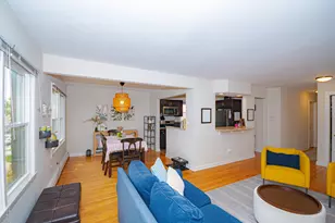 2724 W Berwyn Ave, Chicago, IL 60625 - Photo 6